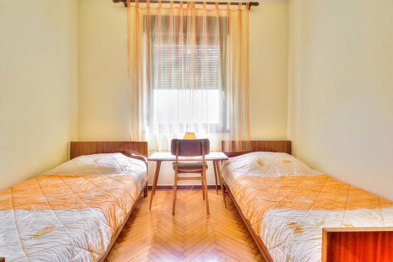 Lovric House With Apartments Умаг Екстериор снимка